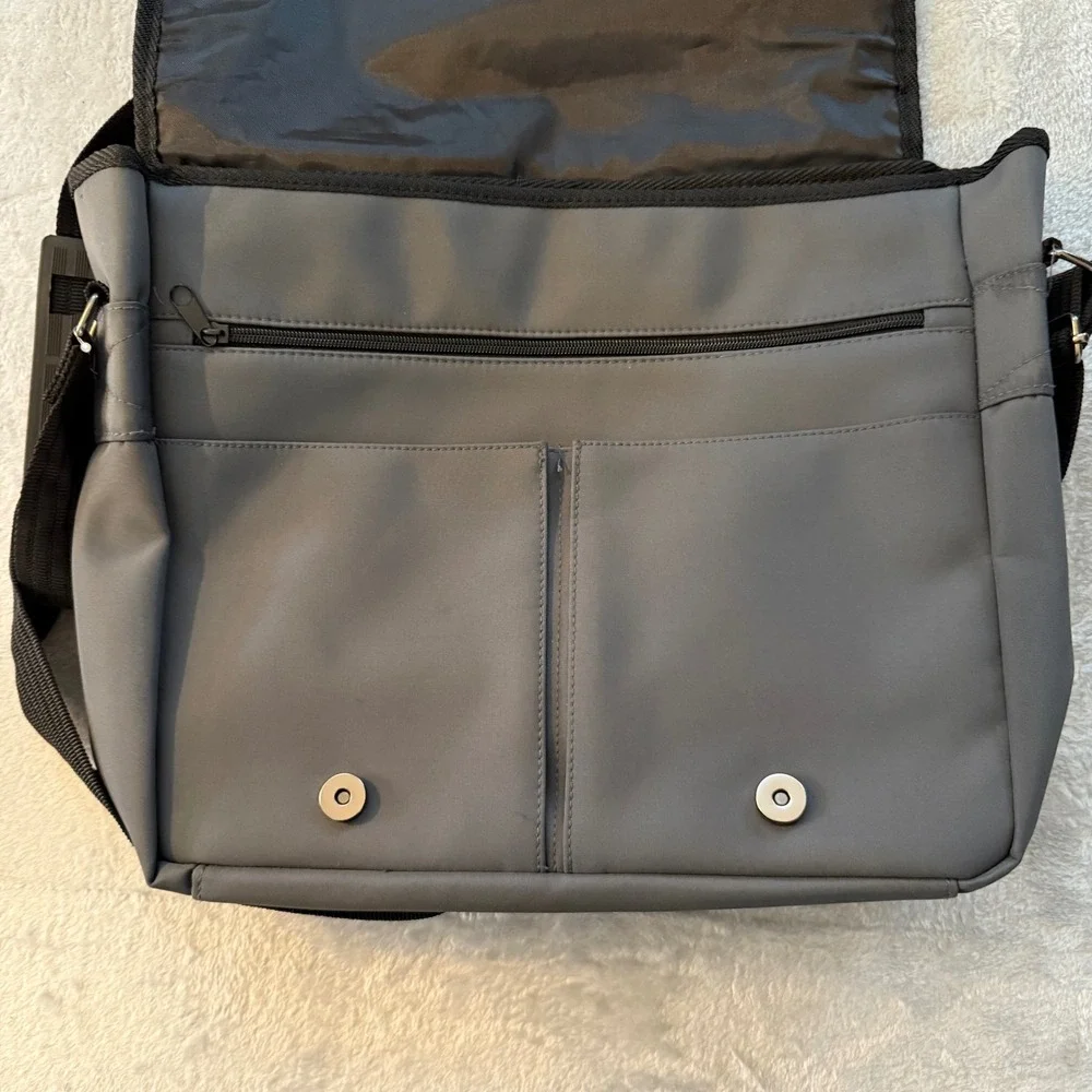 The Metropolitan Museum of Art Messenger Bag Gray‎ Renaissance M Dot NEW